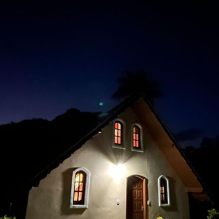 Chale Espaco Raiz De Lumiar Нова-Фрибургу Экстерьер фото